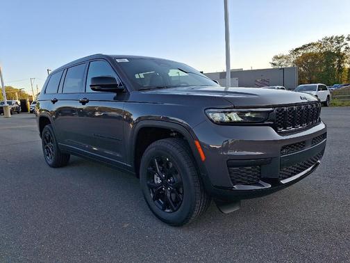 2025 Jeep Grand Cherokee L Laredo
