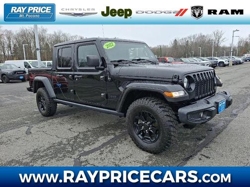 2022 Jeep Gladiator Sport