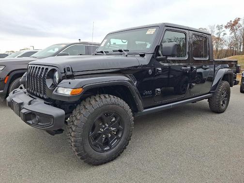 2022 Jeep Gladiator Sport