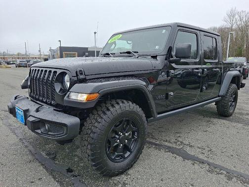 2022 Jeep Gladiator Sport