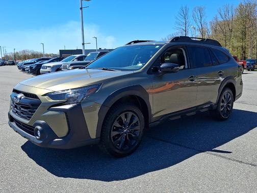 Autumn Green Metallic 2024 Subaru Outback Onyx Edition