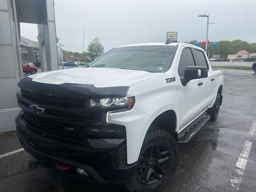Summit White 2019 Chevrolet Silverado 1500 LT Trail Boss