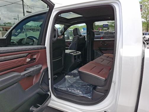 2025 RAM 1500 Limited