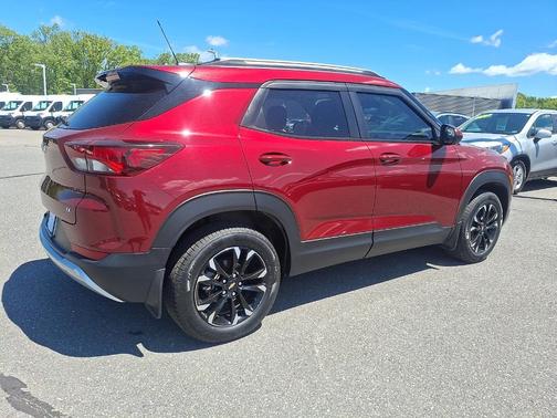 Crimson Metallic 2022 Chevrolet Trailblazer LT