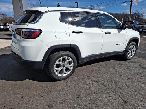 2025 Jeep Compass Sport