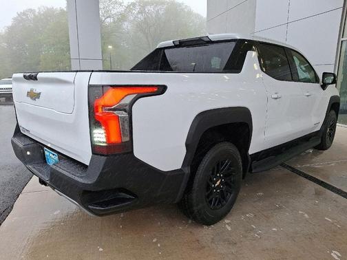 2025 Chevrolet Silverado EV LT