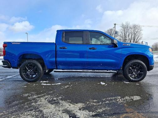 2022 Chevrolet Silverado 1500 Custom Trail Boss