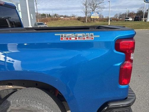 2022 Chevrolet Silverado 1500 Custom Trail Boss