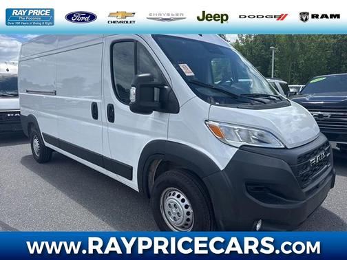 Bright White Clearcoat 2026 RAM ProMaster 2500 High Roof