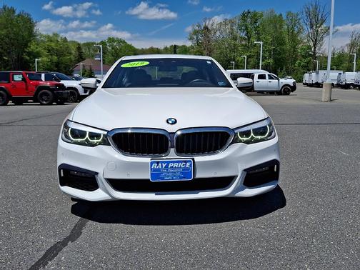 Alpine White 2019 BMW 540 i xDrive