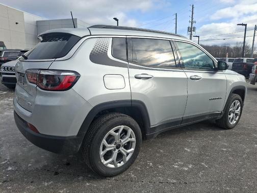 2025 Jeep Compass Latitude