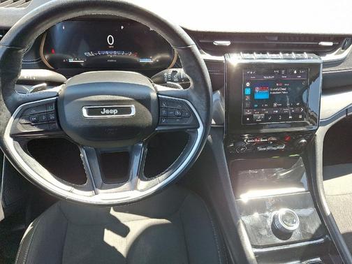 2021 Jeep Grand Cherokee L Laredo