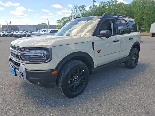Desert Sand 2025 Ford Bronco Sport Badlands