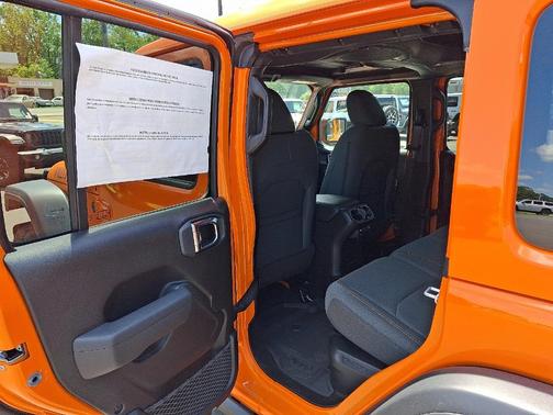 2025 Jeep Wrangler 4xe Sport