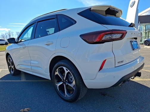 2023 Ford Escape ST-Line Select