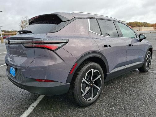 2026 Chevrolet Equinox EV LT 2