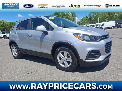 Silver Ice Metallic 2020 Chevrolet Trax LS