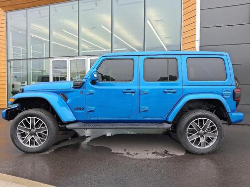 2022 Jeep Wrangler Unlimited 4xe Sahara