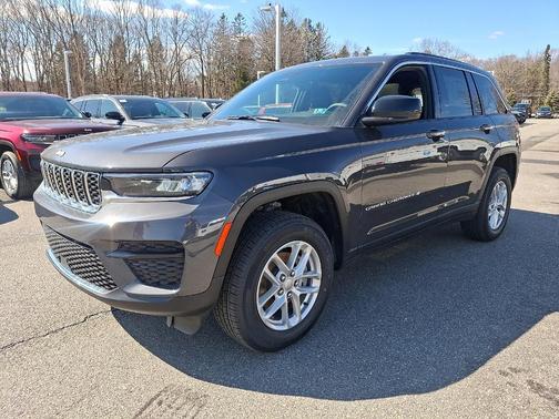 Metallic 2026 Jeep Grand Cherokee Altitude 4x4