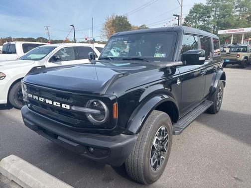 2023 Ford Bronco Outer Banks