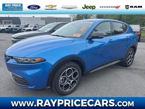 Blue Metallic 2025 Alfa Romeo Tonale Base