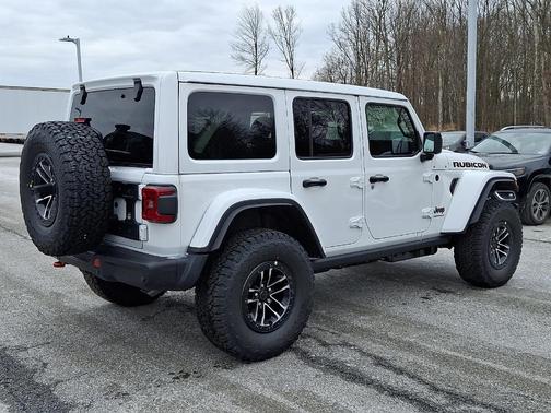 Bright White Clearcoat 2026 Jeep Wrangler Rubicon