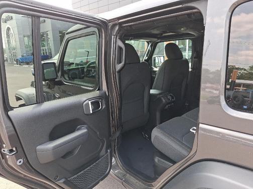 2025 Jeep Wrangler 4xe Sport