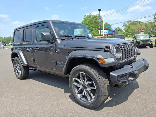 2025 Jeep Wrangler 4xe Sport
