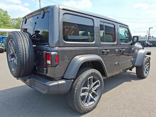2025 Jeep Wrangler 4xe Sport