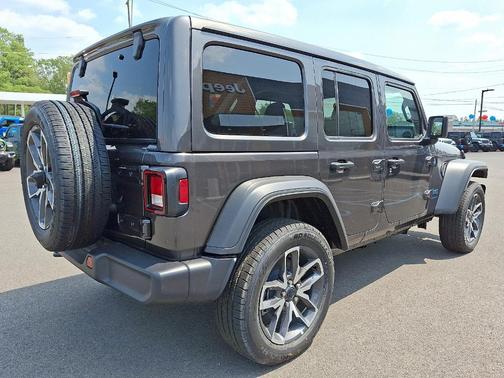 2025 Jeep Wrangler 4xe Sport