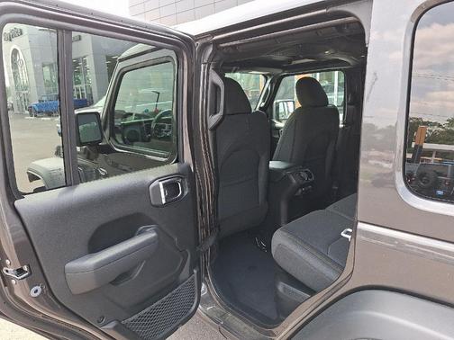 2025 Jeep Wrangler 4xe Sport