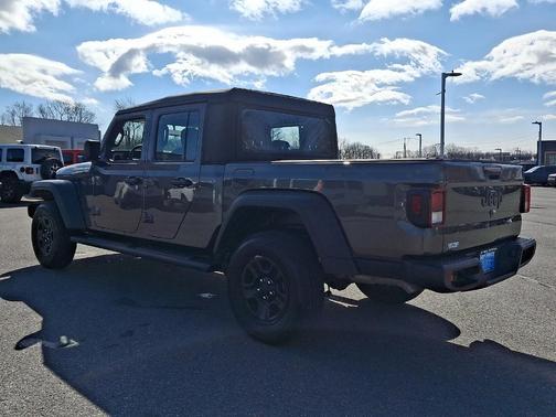 2025 Jeep Gladiator Sport