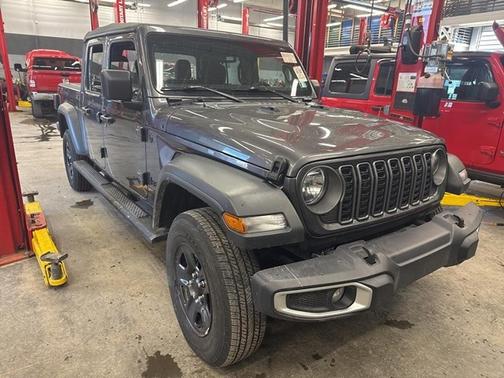 2025 Jeep Gladiator Sport