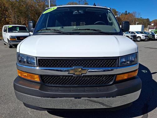 2024 Chevrolet Express 2500 Work Van