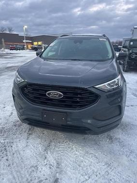 2022 Ford Edge SE