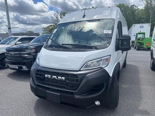 Bright White Clearcoat 2026 RAM ProMaster 2500 High Roof