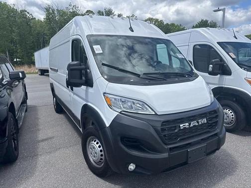 Bright White Clearcoat 2026 RAM ProMaster 2500 High Roof