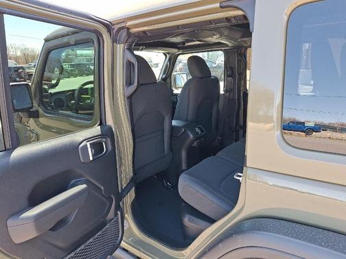 2025 Jeep Wrangler 4xe Sport