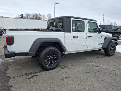 2026 Jeep Gladiator Sport
