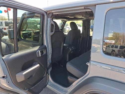 2025 Jeep Wrangler 4xe Sport