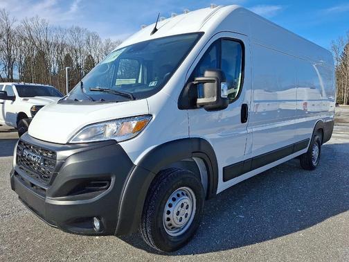Bright White Clearcoat 2026 RAM ProMaster 3500 High Roof