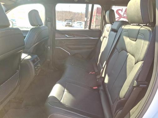 2026 Jeep Grand Cherokee Limited Reserve 4x4