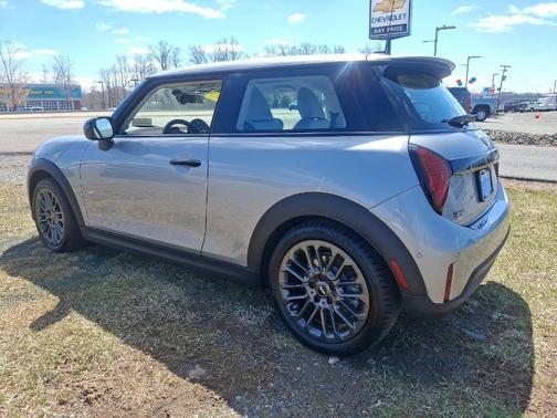 2025 MINI Hardtop S