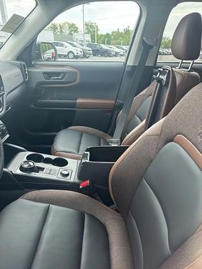 Oxford White 2025 Ford Bronco Sport Outer Banks