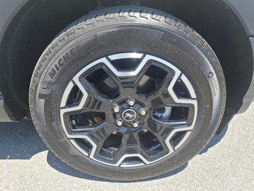 Oxford White Clearcoat 2025 Ford Bronco Sport Outer Banks