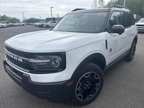 Oxford White 2025 Ford Bronco Sport Outer Banks