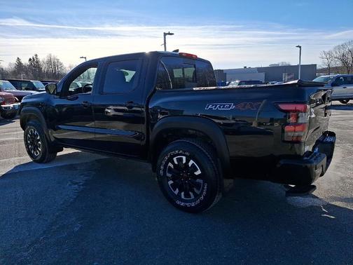 2024 Nissan Frontier PRO-4X