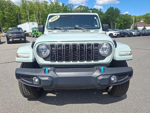 Earl Clearcoat 2024 Jeep Wrangler 4xe Sport