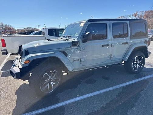 Earl Clearcoat 2024 Jeep Wrangler 4xe Sport