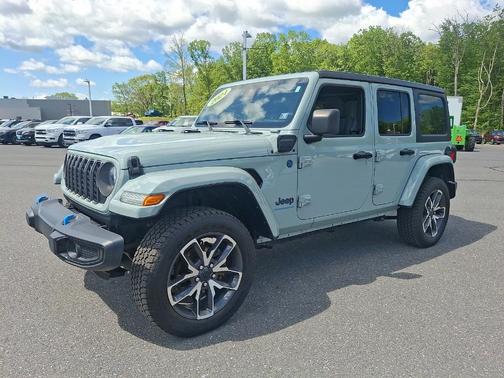 Earl Clearcoat 2024 Jeep Wrangler 4xe Sport